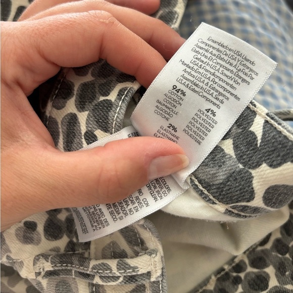 MOTHER The Mid Rise Dazzler Ankle Jean in Playdate Snow Leopard Print Size 32 - Picture 7 of 7